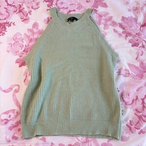Lulu’s light green chunky knit tank top